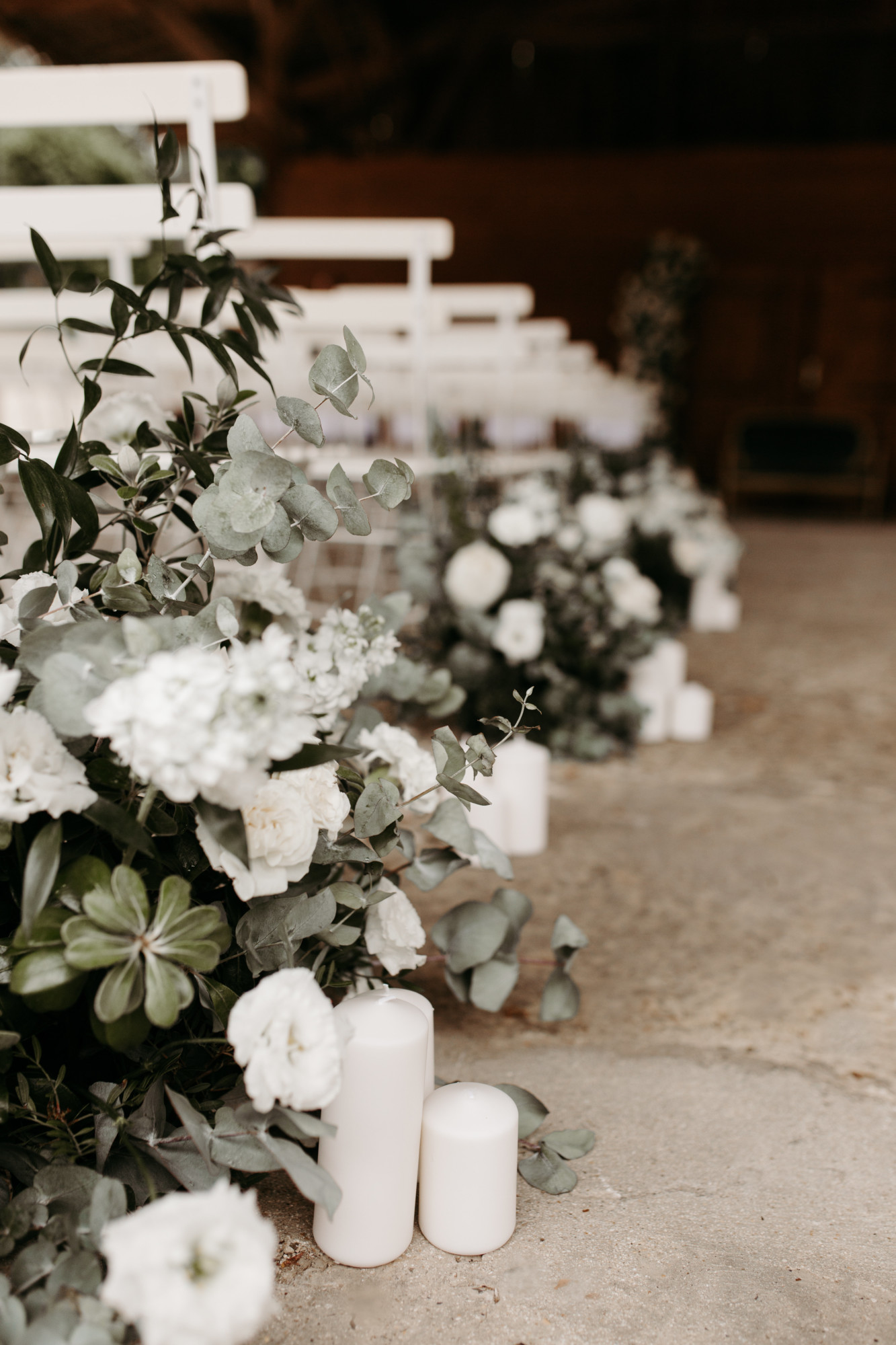 allée de cérémonie, cérémonie laïque, fleurs mariage, fleuriste mariage, wedding design, floral design, décoration de mariage, décor authentique