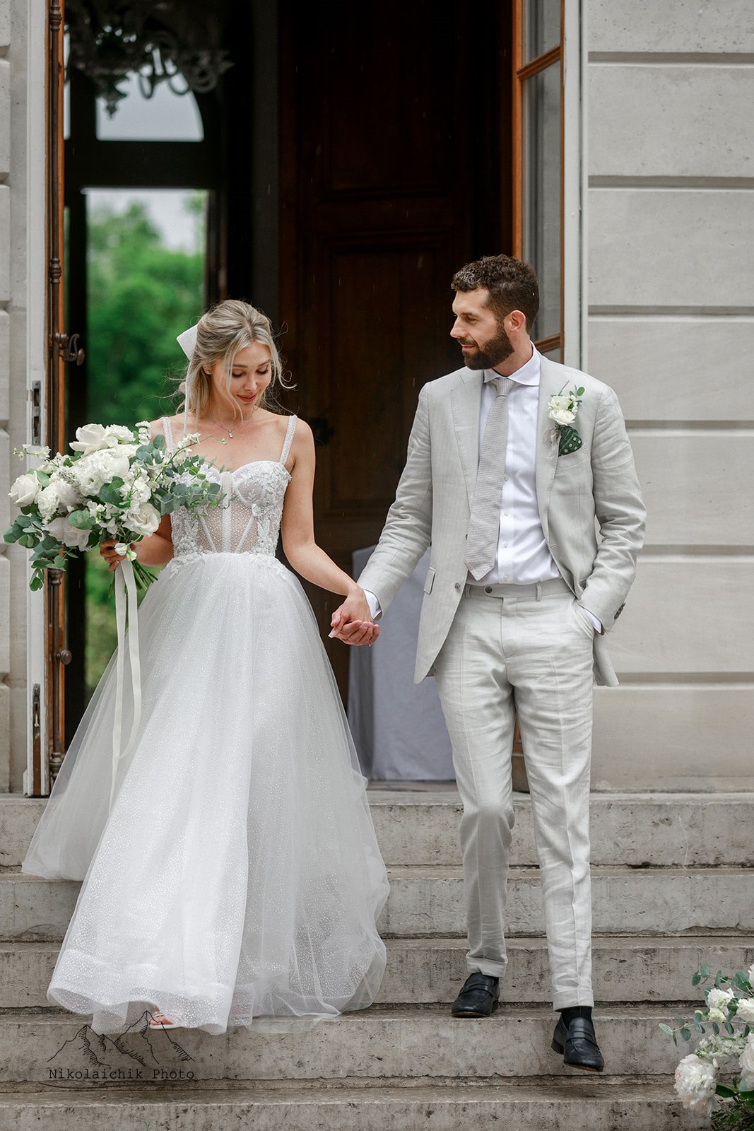 fleuriste mariage, bouquet de mariée, art floral mariage, mariage haut de gamme, mariage luxe, décoration raffinée