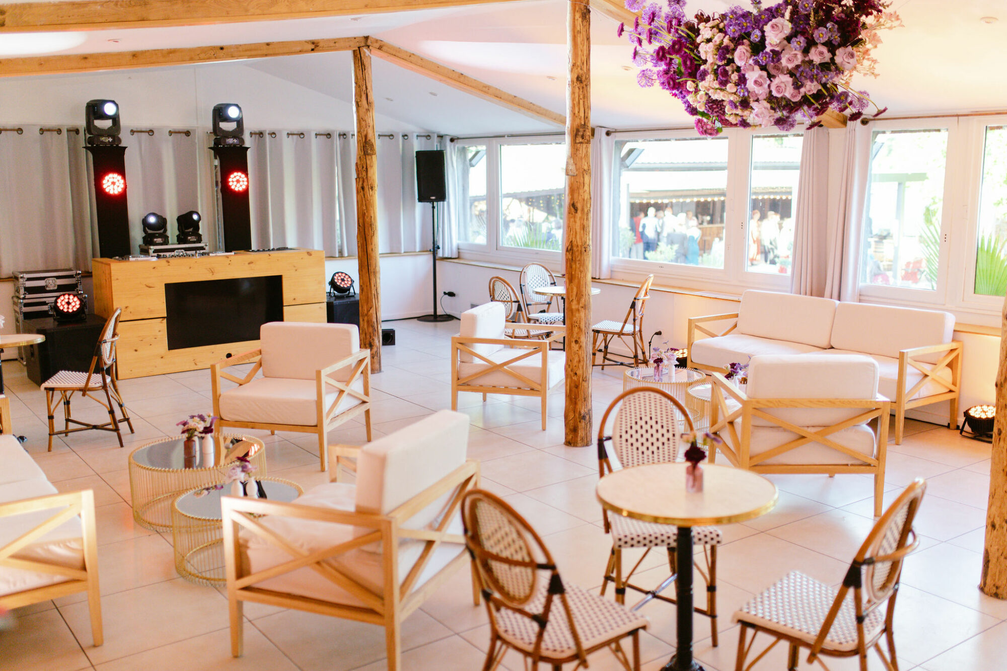 wedding design, floral design, purple weeding, scénographie mariage, mobilier mariage