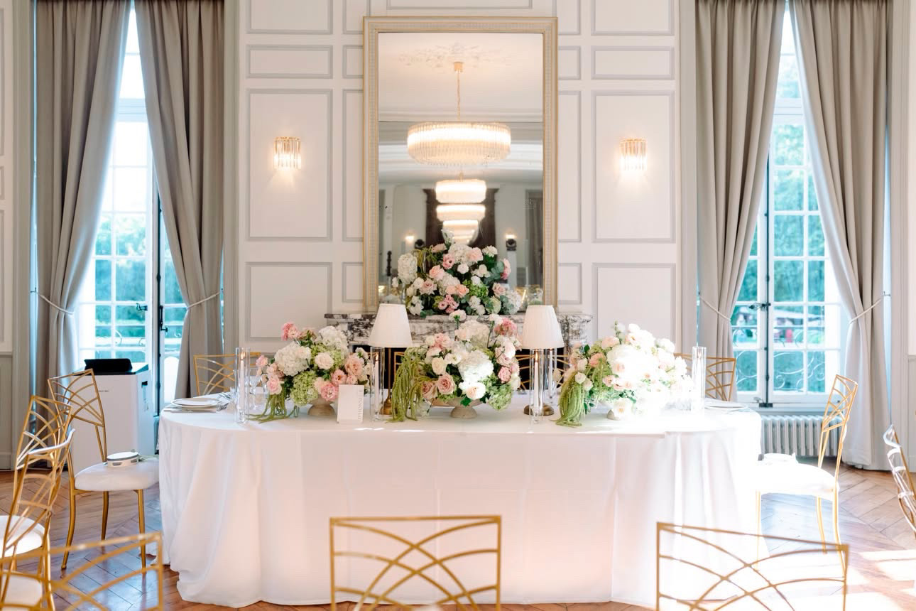 mariage haut de gamme, table mariage, fleur mariage, table d'honneur, chateau de bonaventure